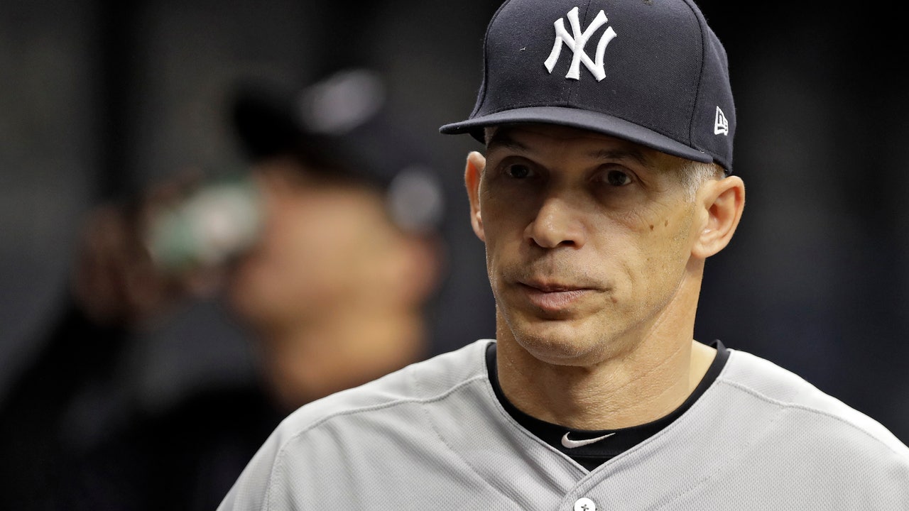 Phillies hire Joe Girardi as manager